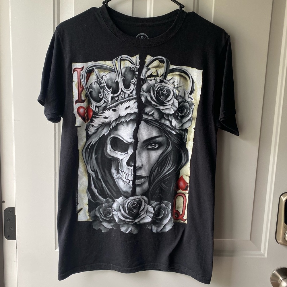 DOM Graphic Black Queen and Skull King T-shirt. Size Small